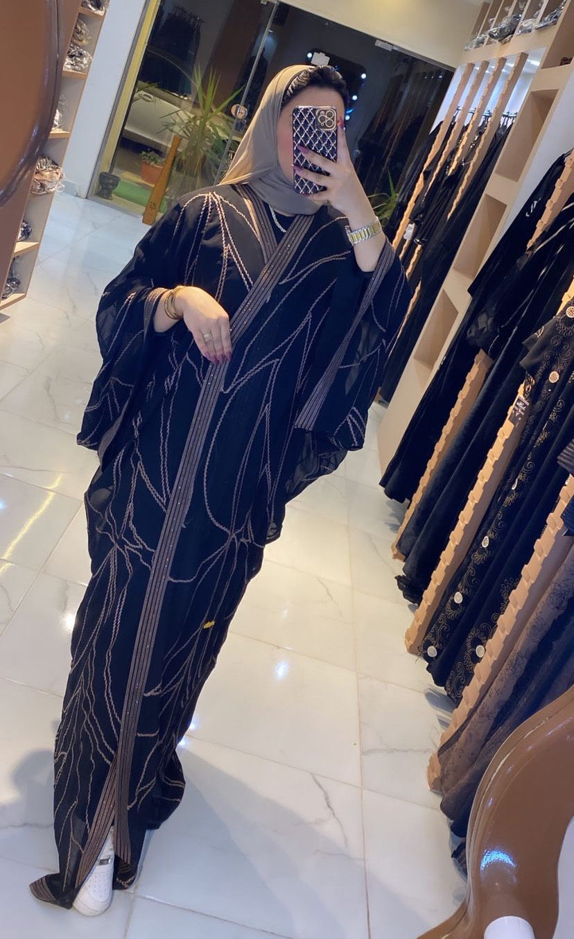 Abaya designed for comfort and elegance in GCC climates